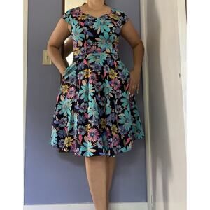 Women's Dress 2 Pocket Floral Print Fit N Flare Cap Sleeve Sweetheart Neck SZ SM